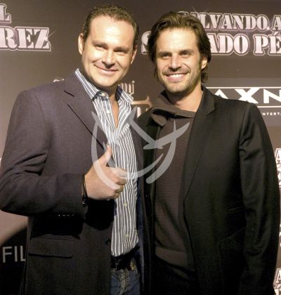 Alan y Mark Tacher se divierten como niños