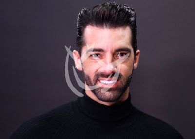 Fans de Toni Costa lo defienden tras críticas a su vacuna