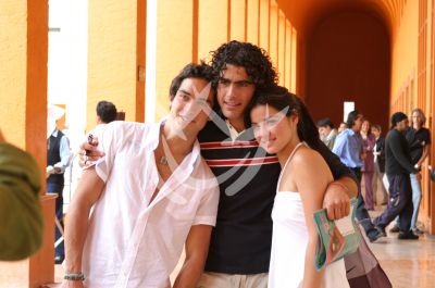 Poncho, Rodrigo y Maite