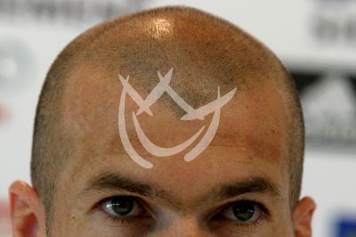 Zinedine Zidane anuncia su retiro