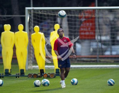 Ronaldinho en práctica