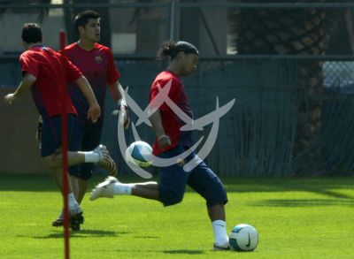 Ronaldinho práctica