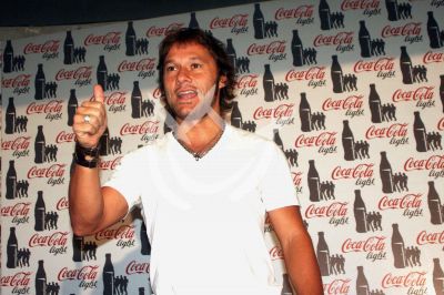 Diego Torres cantará para ALAS