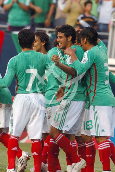 México derrota a Perú