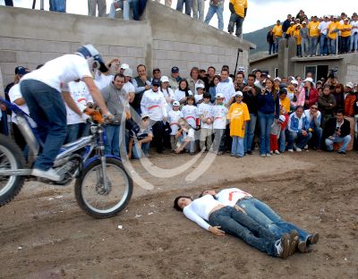 Cuidado, Maite y Paty!