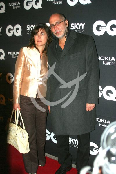 Guillermo Arriaga y esposa