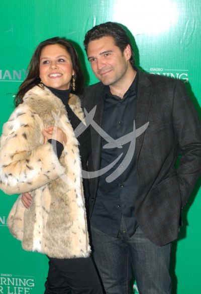 Mónica Sánchez y esposo