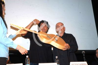 Peter Gabriel y Saúl Hernández