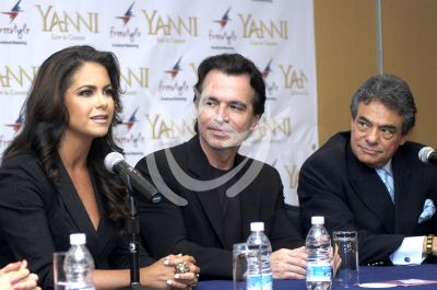 Yanni, Lucero y José José