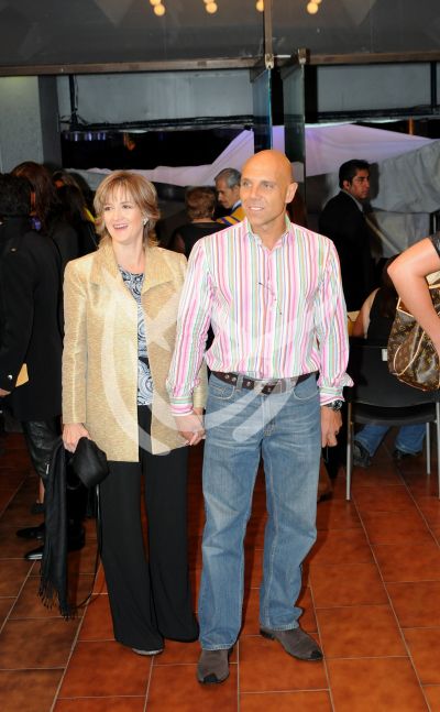 Manuel Landeta y esposa