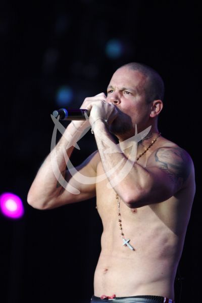Calle 13 ¡súdalo!