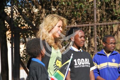 Shakira pide Education for All