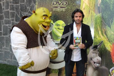 Eugenio y Shrek ¡qué cuentos!