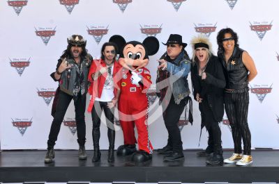 Moderatto con Mickey en Cars