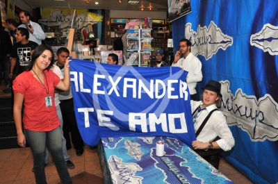 Alexander pro Vida y fans