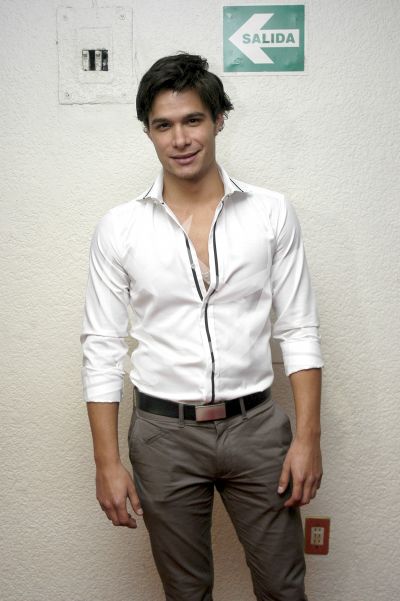 Brandon Peniche, invitado