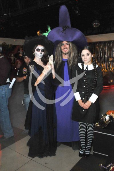 Violeta, Pablo y Sherlyn en Halloween