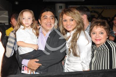 Carlos Bonavides en familia