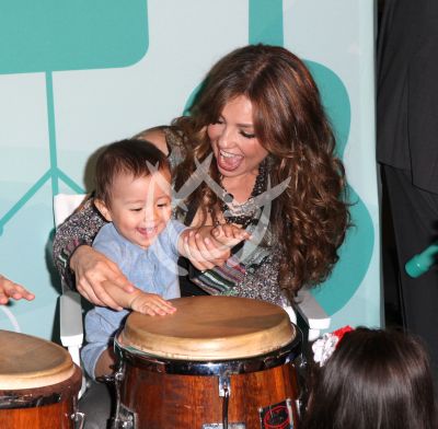 Thalía, música y bebés