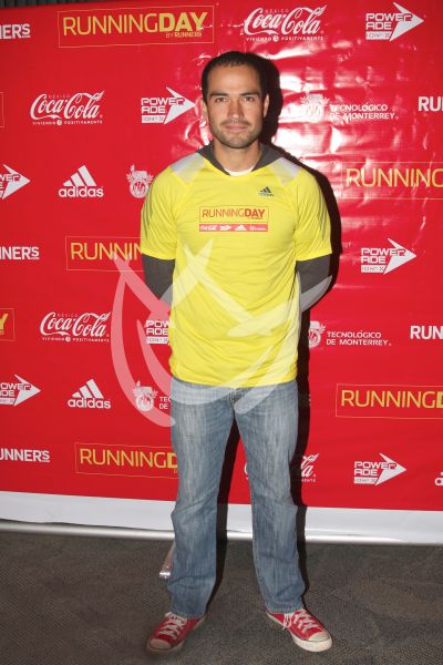 Poncho Herrera Running Day