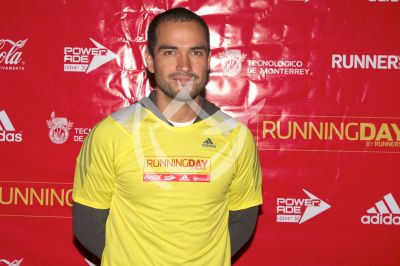 Poncho Herrera Running Day