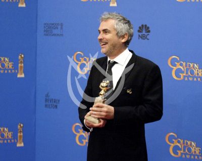 Alfonso Cuarón con su Globo