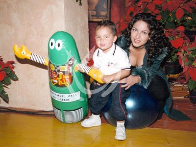Bárbara e hijo, 2000