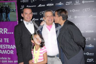 César Bono y familia