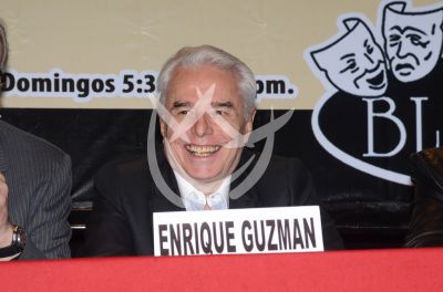 Enrique Guzmán Ama con Rock and Roll