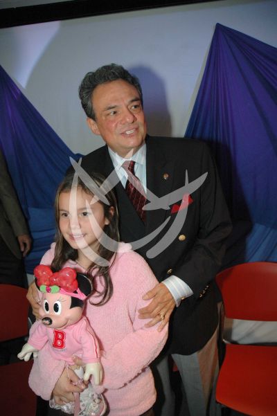 José José e hija, 2006