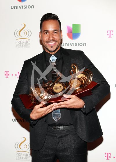 Romeo Santos con su PLN