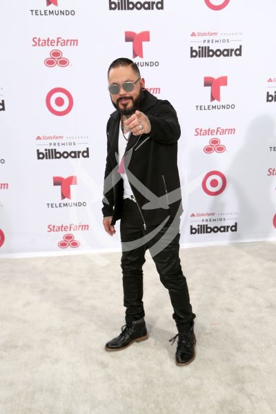 AB Quintanilla en Billboard