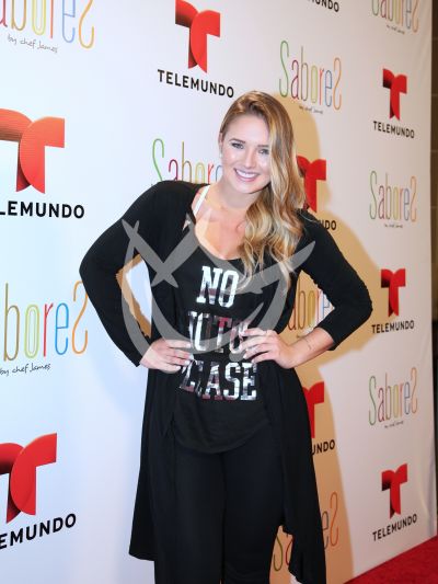 Kimberly Dos Ramos con Sabores