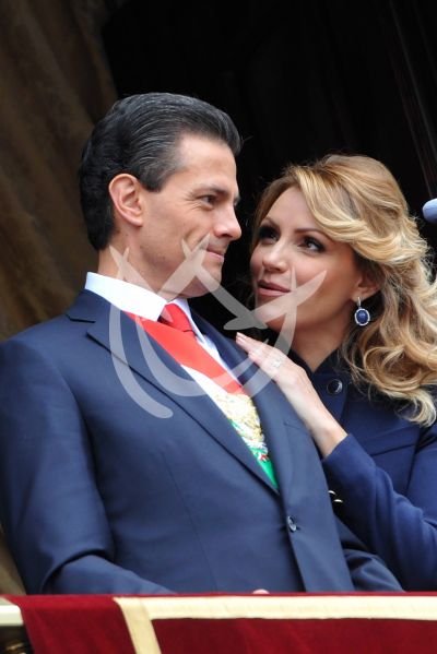 Angélica y Peña Nieto ¡firmes!