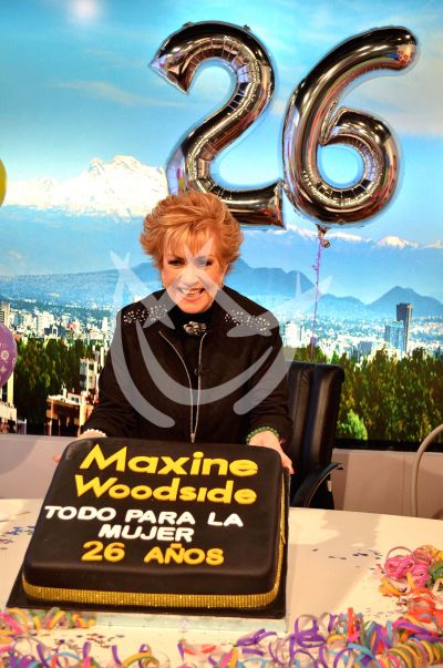 Maxine cumple 26 con La Mujer