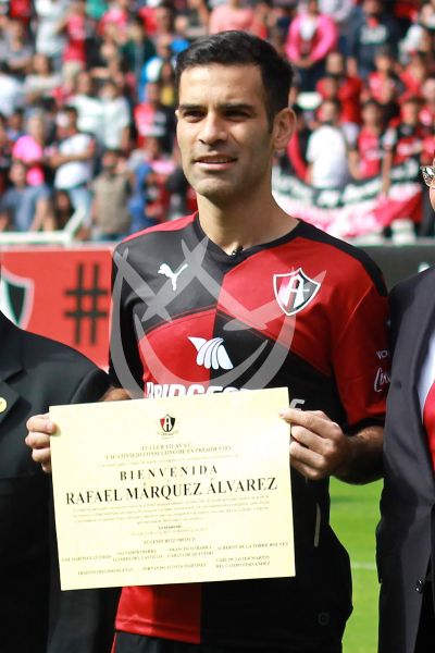 Rafa Márquez se viste de Zorro