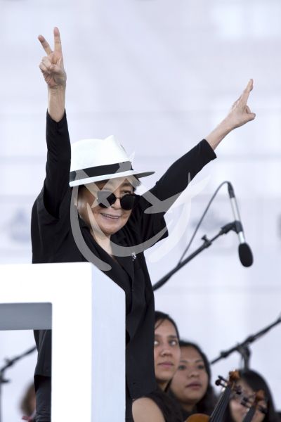 Yoko Ono cumple 90 años y la recordamos así