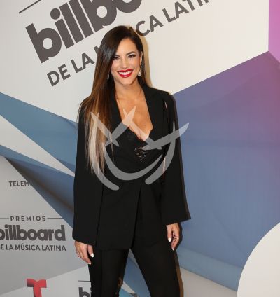 Gaby con Billboard
