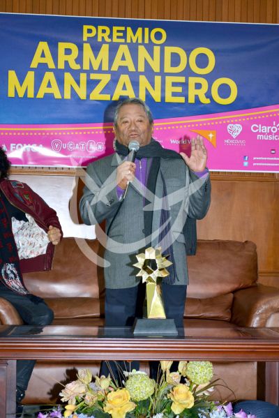 Manzanero tiene Premio