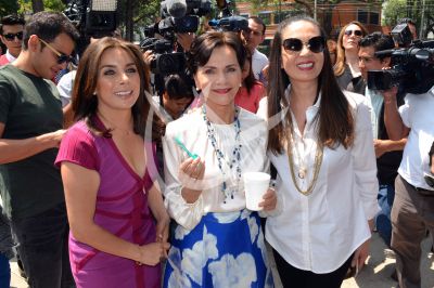 Paty, Yolanda y Ana María