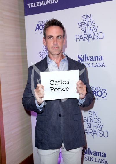 Carlos Ponce con Silvana