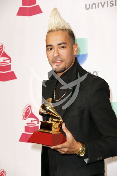 Motiff gana Latin Grammy