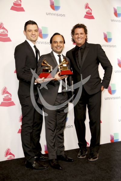 Carlos gana Latin Grammy