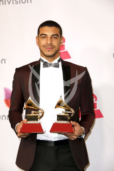 Manuel gana Latin Grammy 