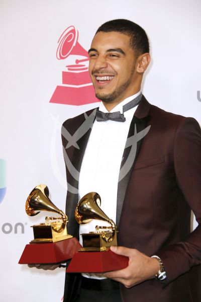 Manuel gana Latin Grammy 