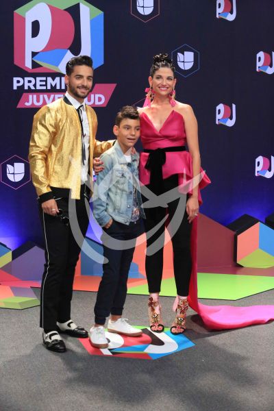 Maluma, Adrián y Natalia en PJ