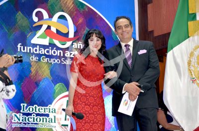 Monica Garza y Omar Fierro ¡lotería!