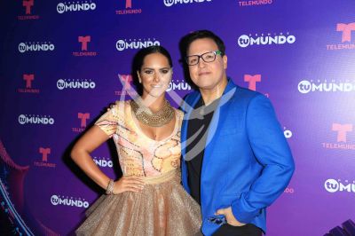 Ana Lorena y Raúl presentadores Tu Mundo