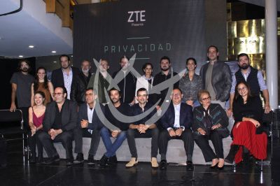 Diego Luna y Luis Gerardo Méndez piden Privacidad