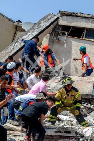 Terremoto azota el centro de México 